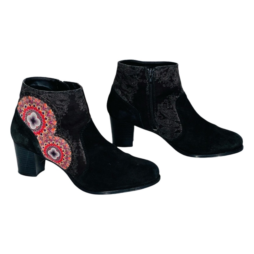 Desigual Selva Black Suede Ankle Boot
Size 10 (EU 40) 2” Thick Heel - Picture 5 of 10